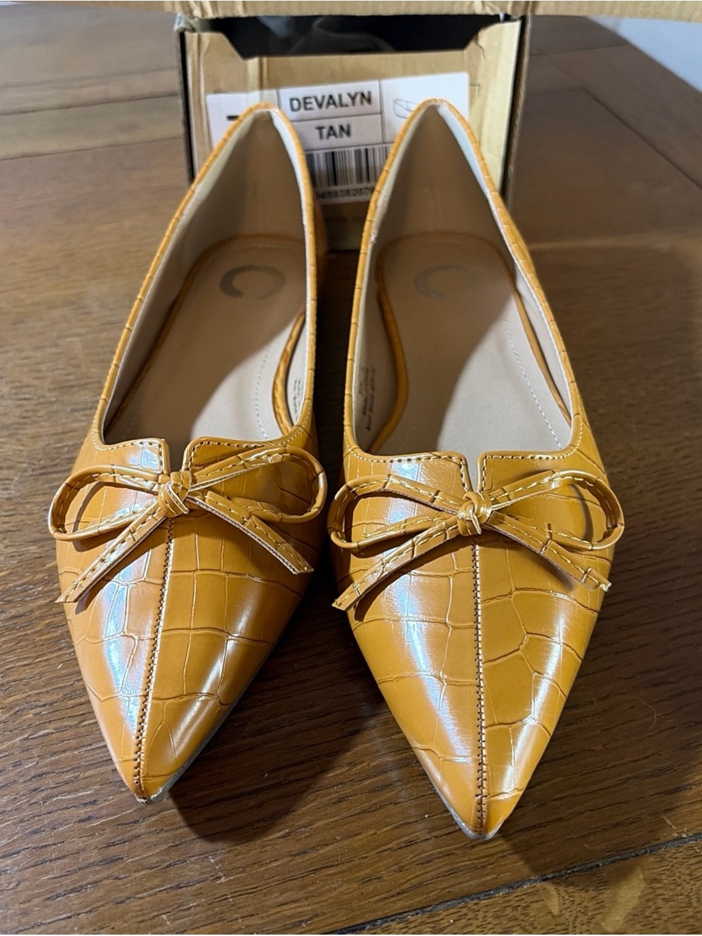 Journee Collection Tan Croc-Embossed Pointed Bow Flats